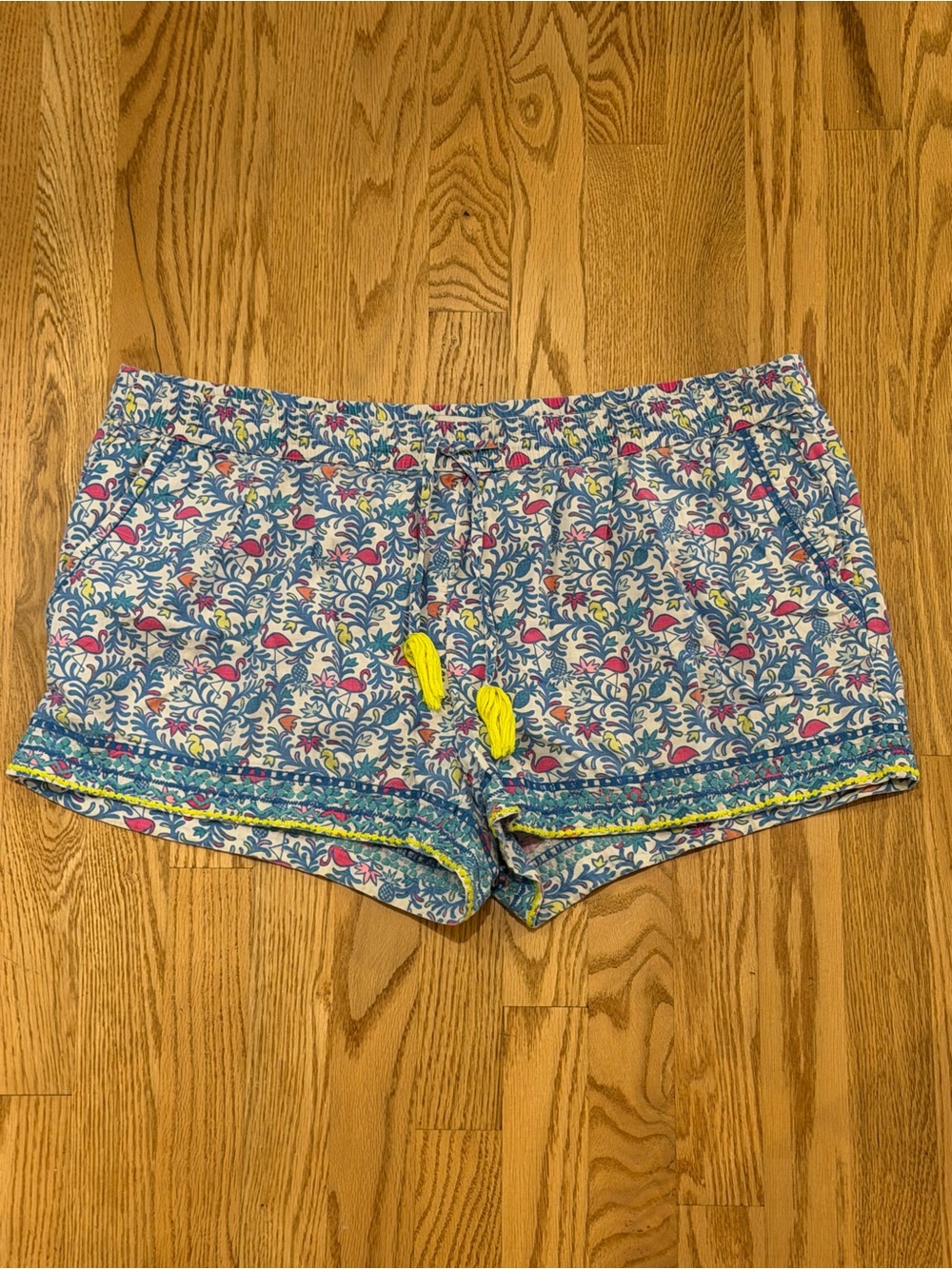 Vineyard Vines Blue Floral Drawstring Athletic Shorts with Yellow Accents